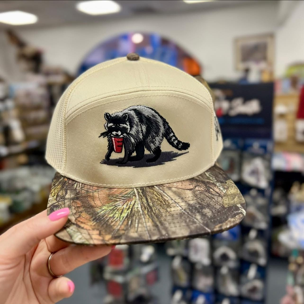 Party Animal Trucker, 7 Panel Breakup Country/Natural