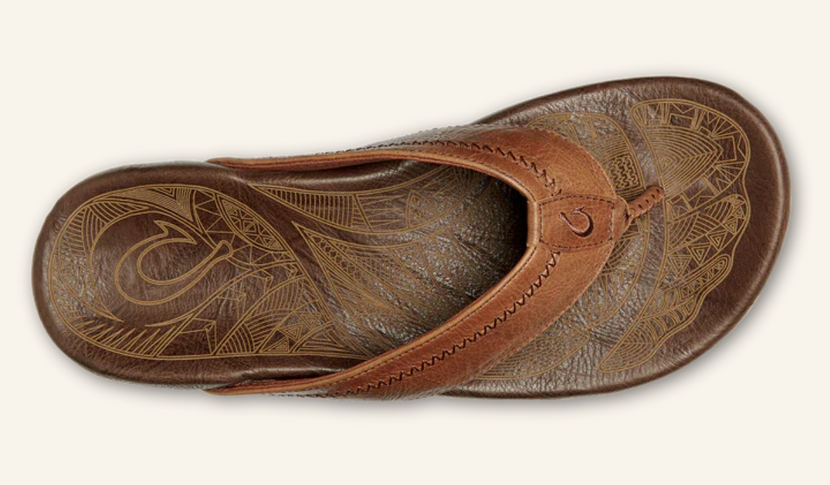 OluKai Men's Hiapo, Rum/Dark Wood