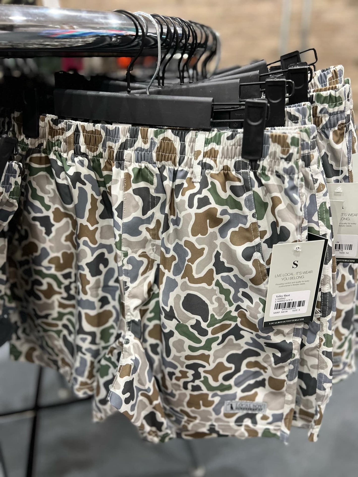 Volley Shorts, Localflage