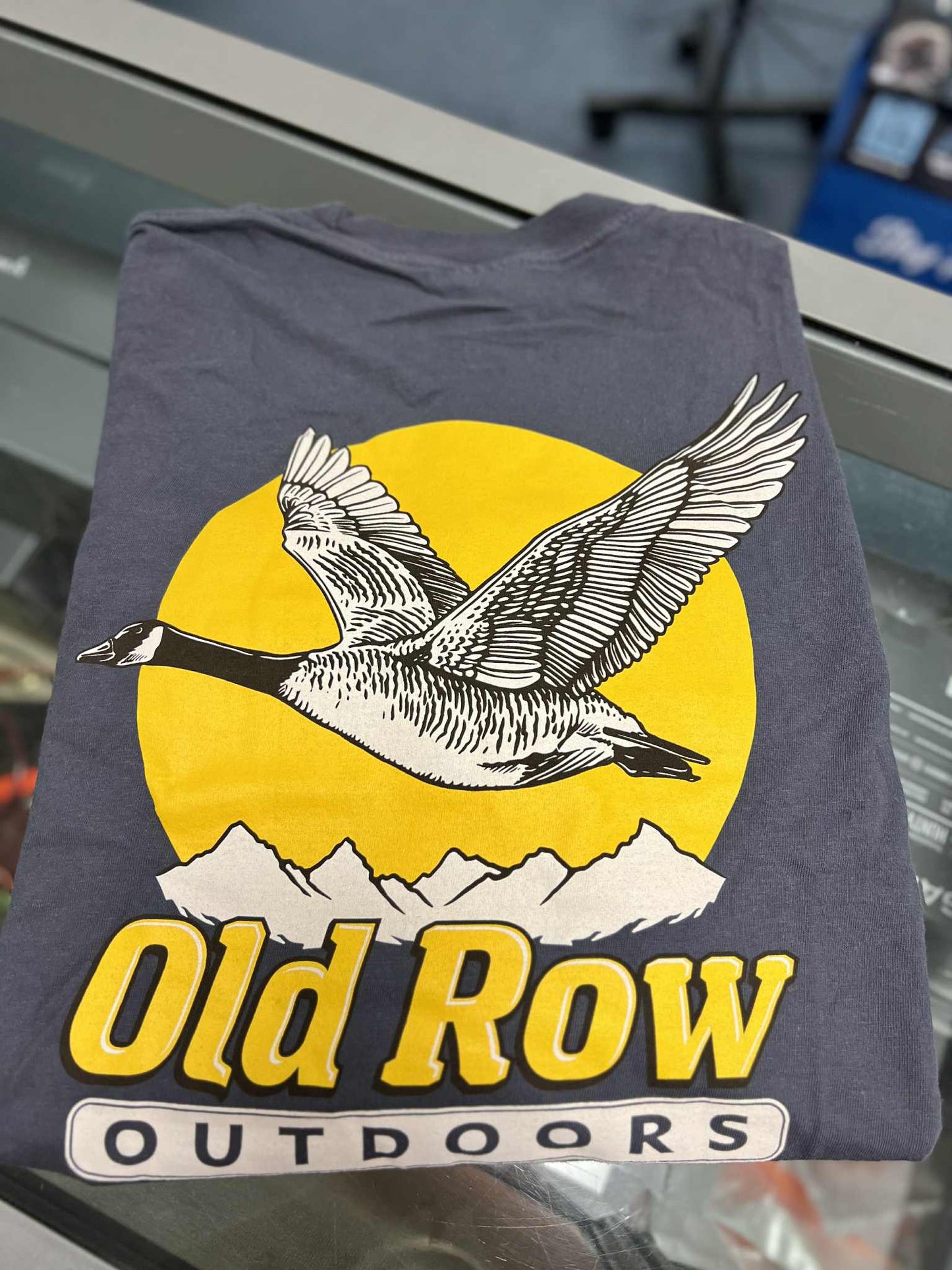Old Row Outdoors Goose Long Sleeve Pocket Tee, Graphite
