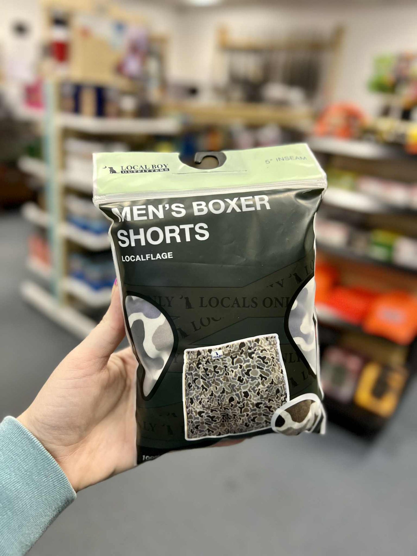 Boxer Shorts, Localflauge