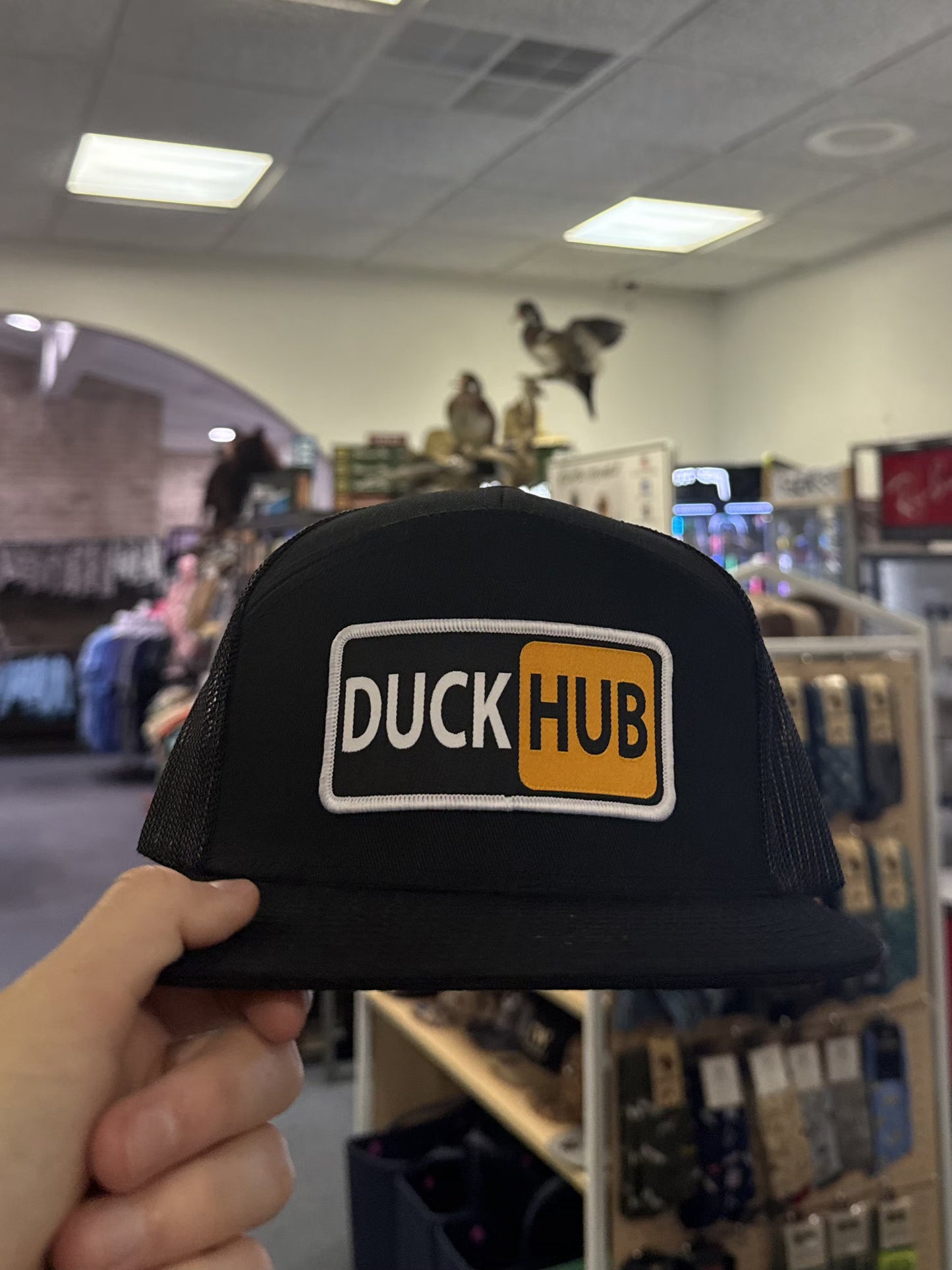 Duck Hub 7 Panel Hat, Black
