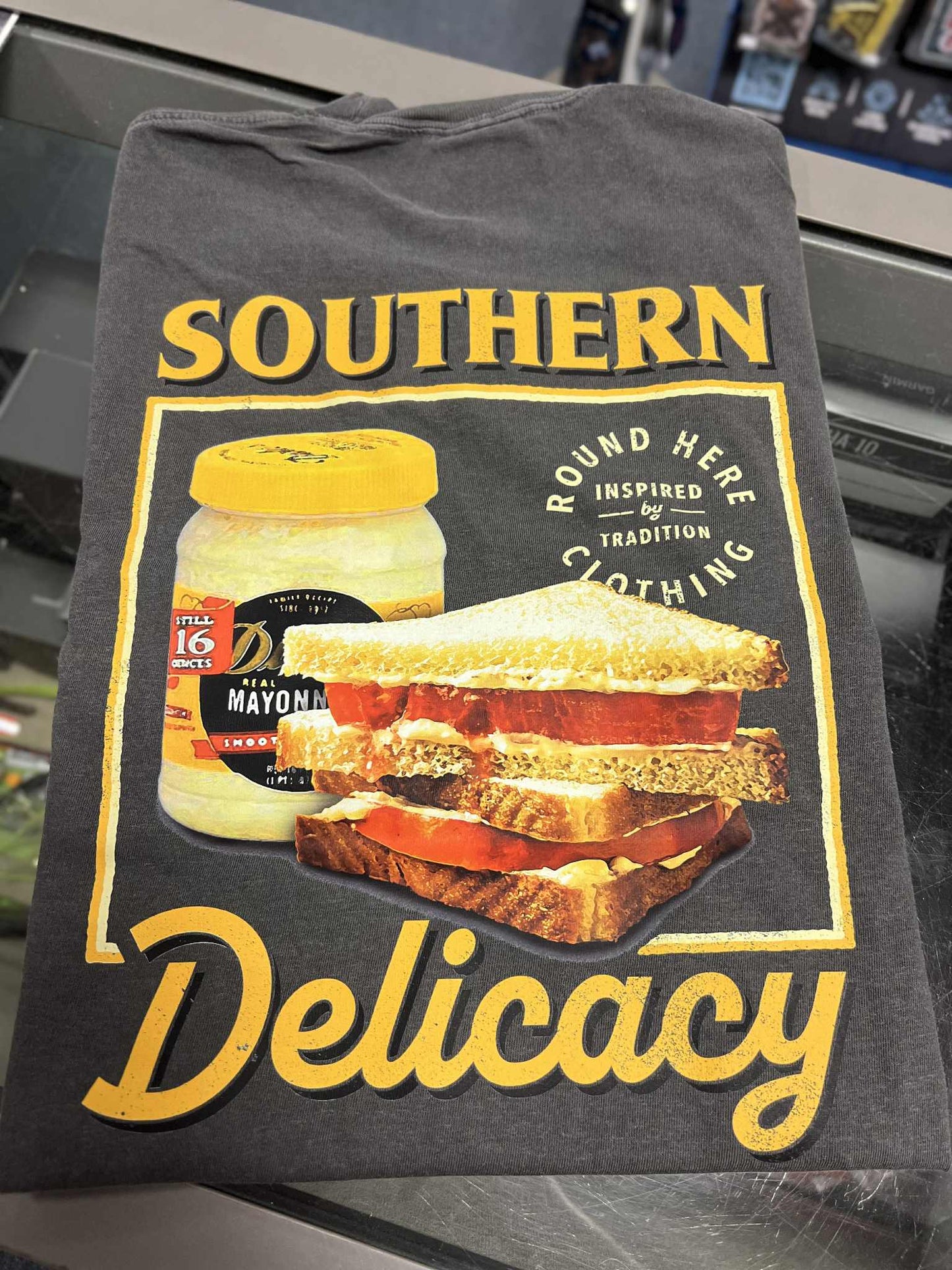 Southern Delicacy Tomato Short Sleeve, Pepper