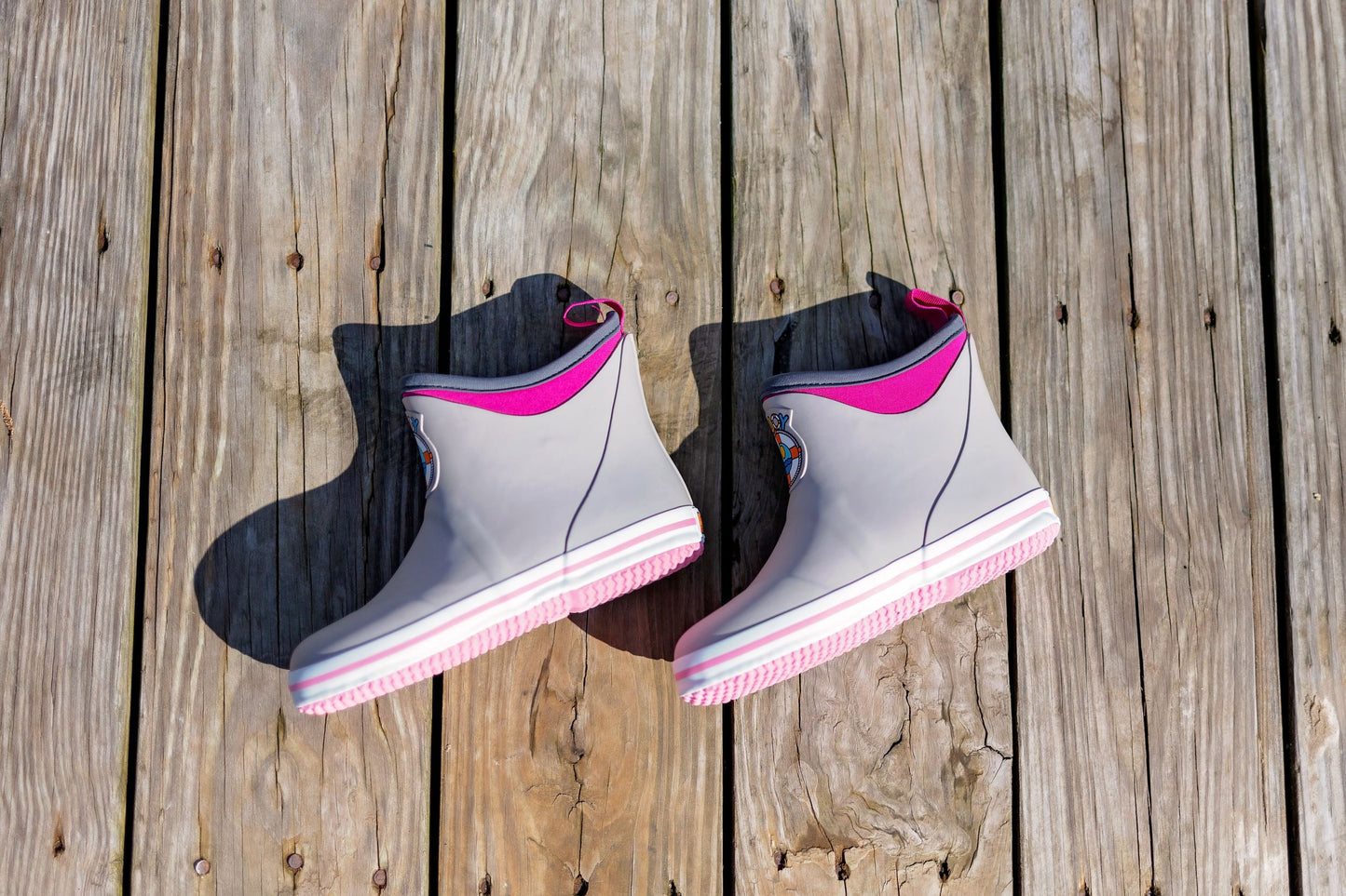 Kids Gray/Pink Buoy Boots