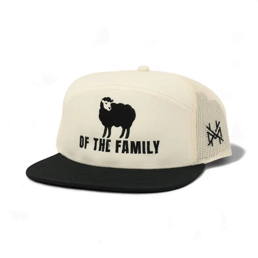 Black Sheep of the Family 7 Panel, Black/Natural