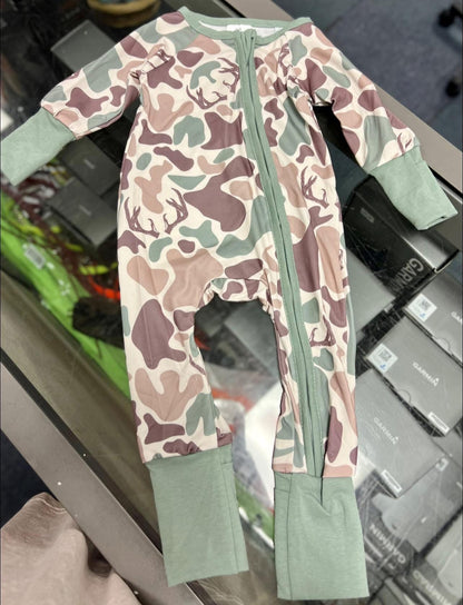 Deer Hunting Camoflauge Baby Zippy