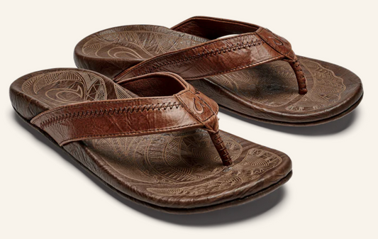 OluKai Men's Hiapo, Rum/Dark Wood