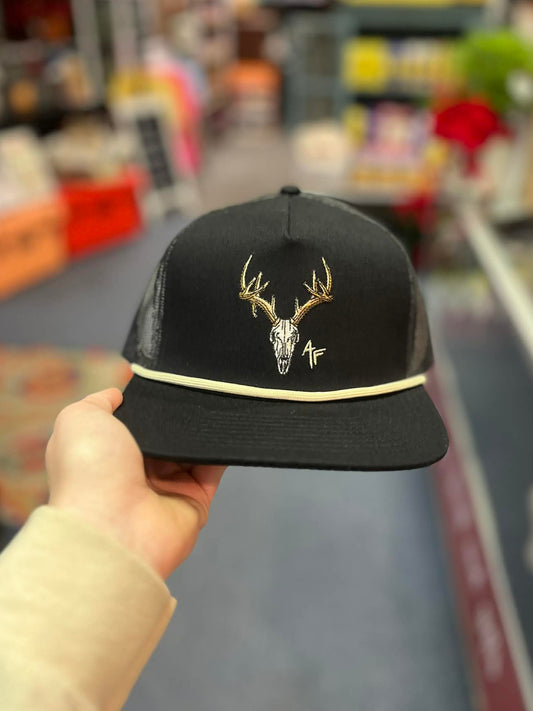 American Fetcher, European Skull, Black Rope