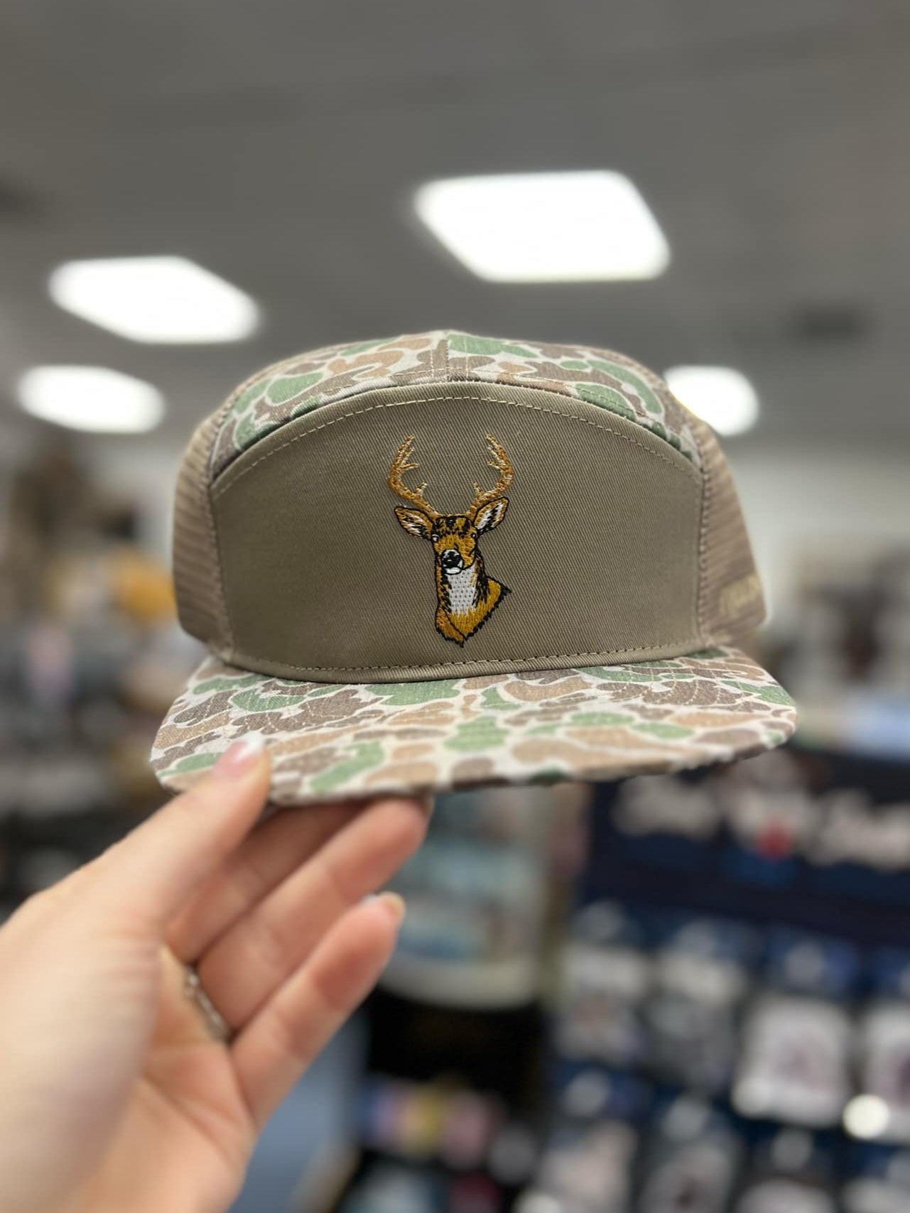 7 Panel Camo Deer Mount