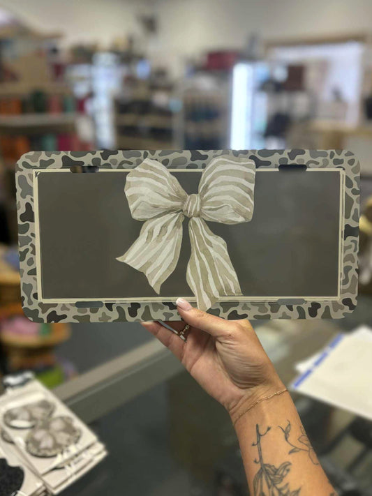 Retro Camo Bow License Plate