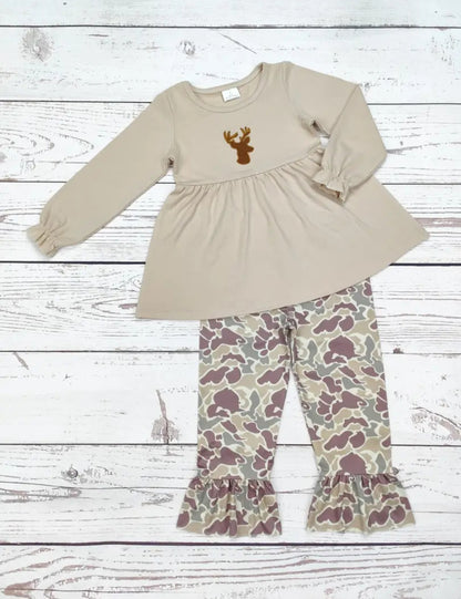 Girls Deer Applique Camo Set