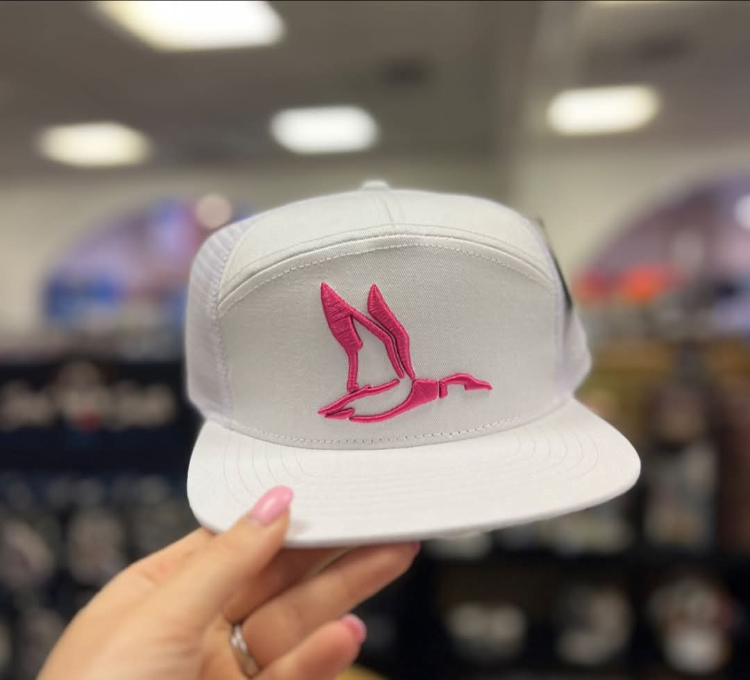 Roost White 7 Panel Pink 3D Puff Duck
