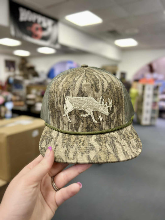 American Fetcher, The White Tail, Bottomland