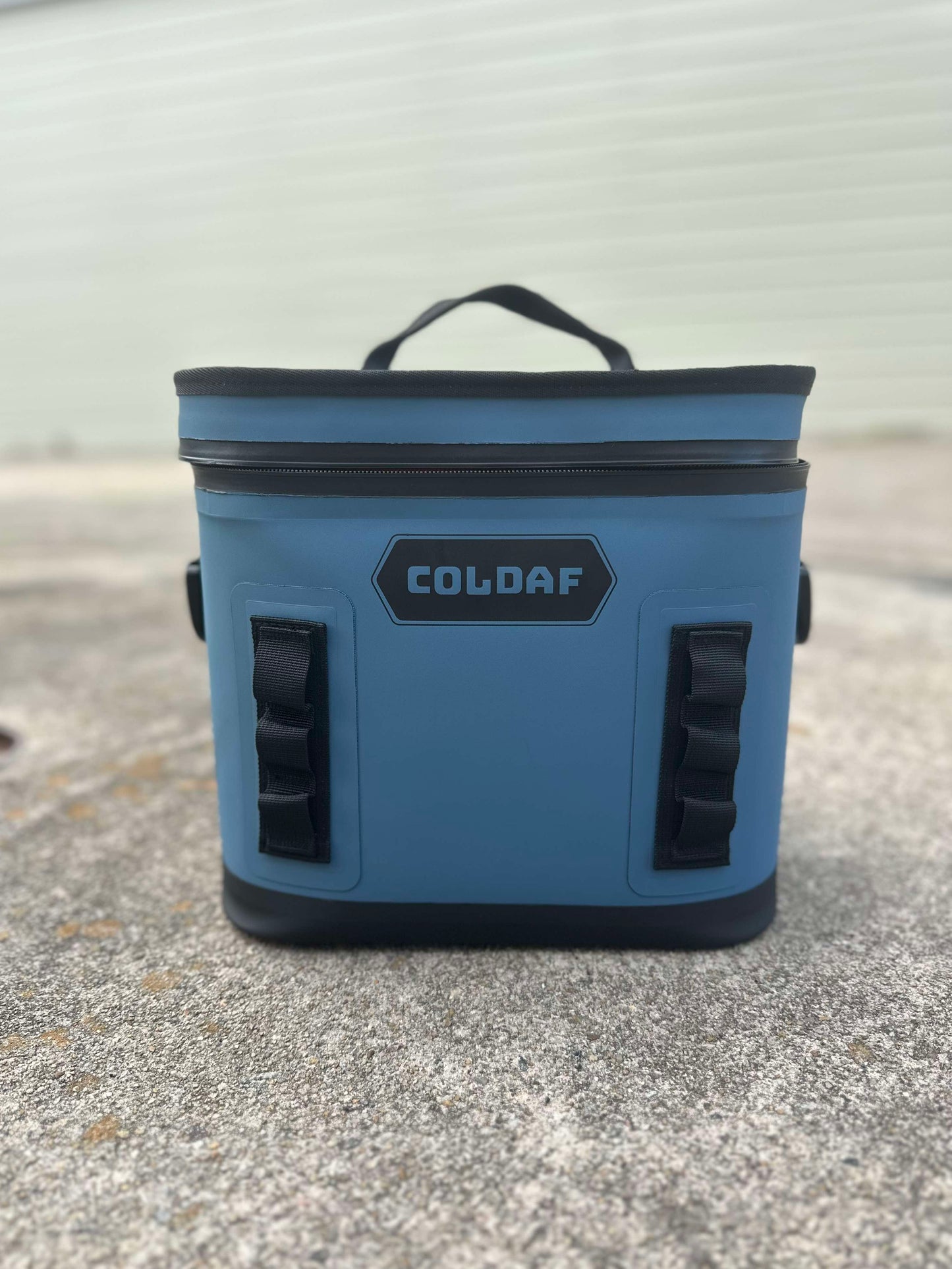 COLDAF Cooler, 8 Can