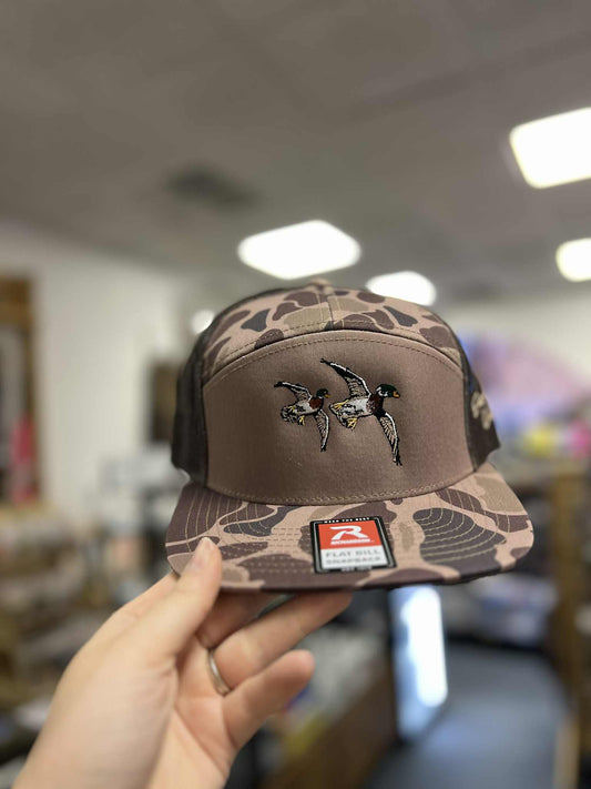 ECW, Banking Woodie Embroidered Duck Camo 7 Panel